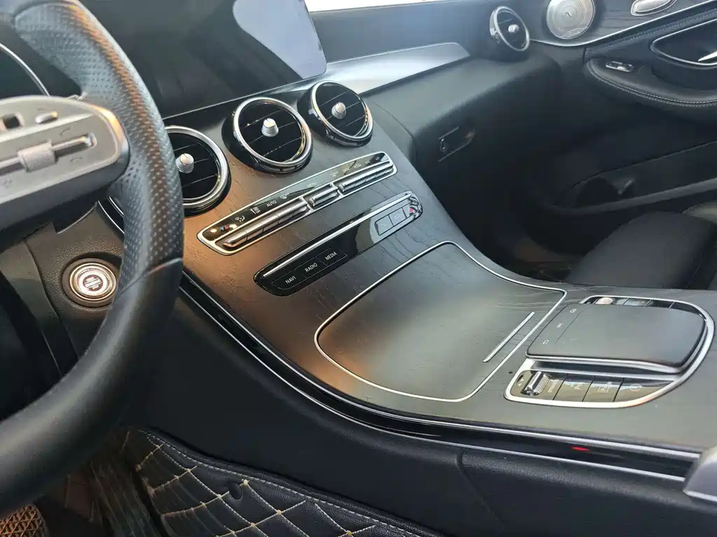 Mercedes-Benz C-Class 2020 — фото 11