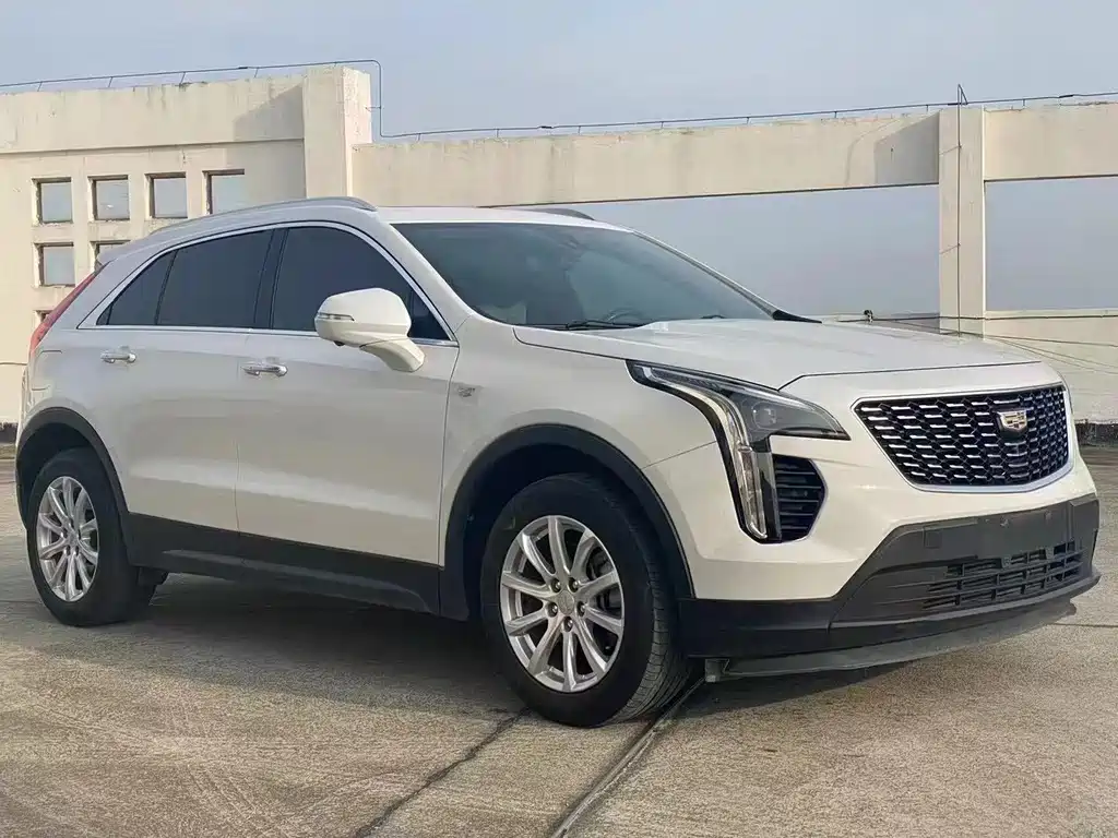 Cadillac XT4 2020 — фото 3