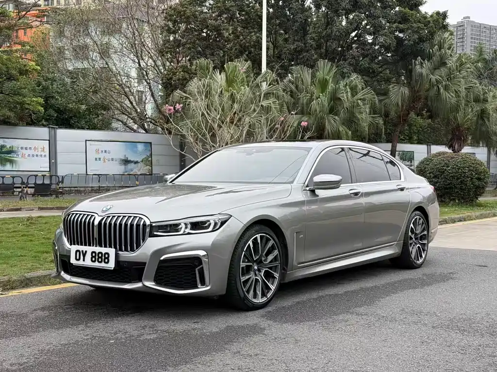 BMW 7 Series 2020 — фото 1