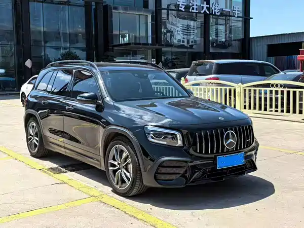 Mercedes-Benz GLB AMG 2024