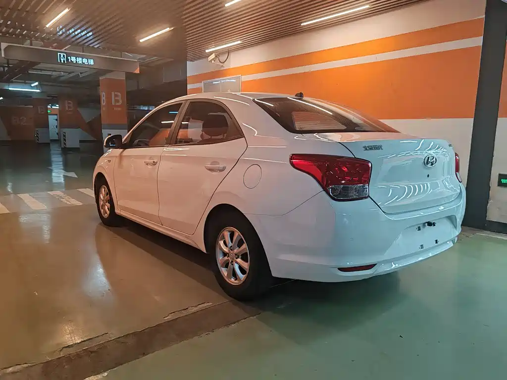 Hyundai Verna 2019 — фото 8