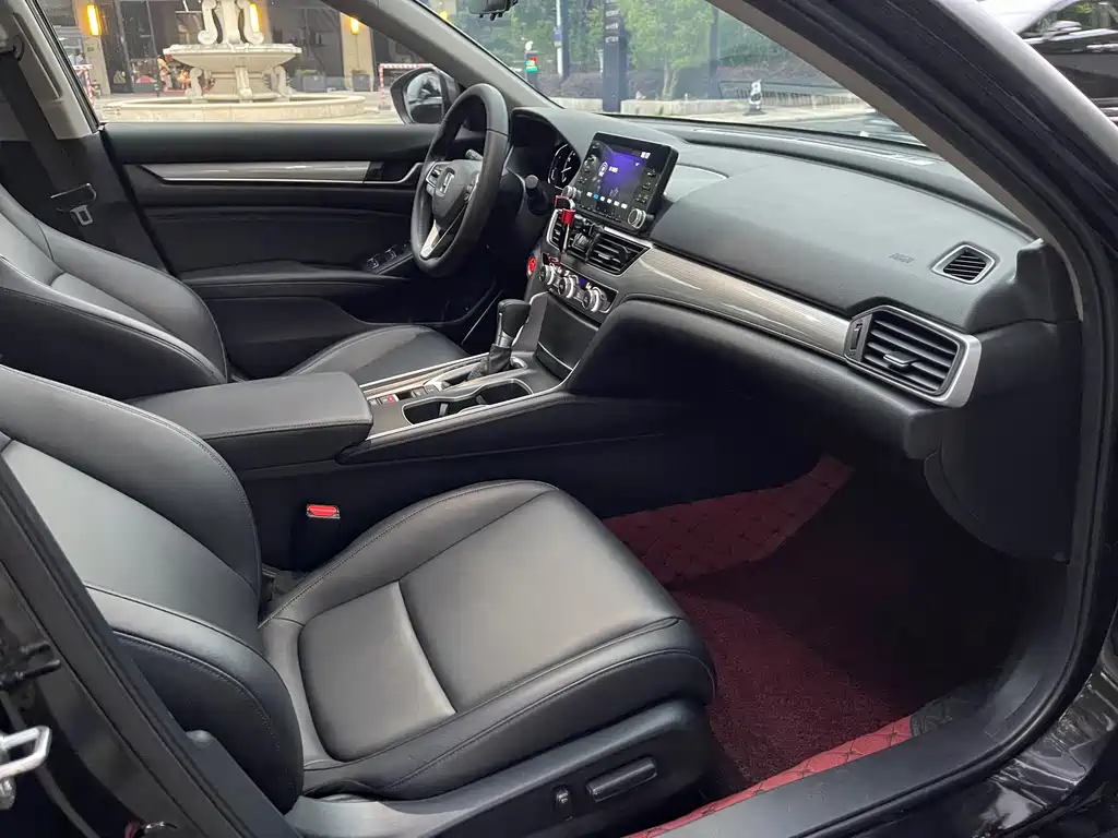 Honda Accord 2021 — фото 10
