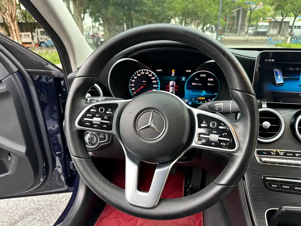 Mercedes-Benz C-Class 2019 — фото 15