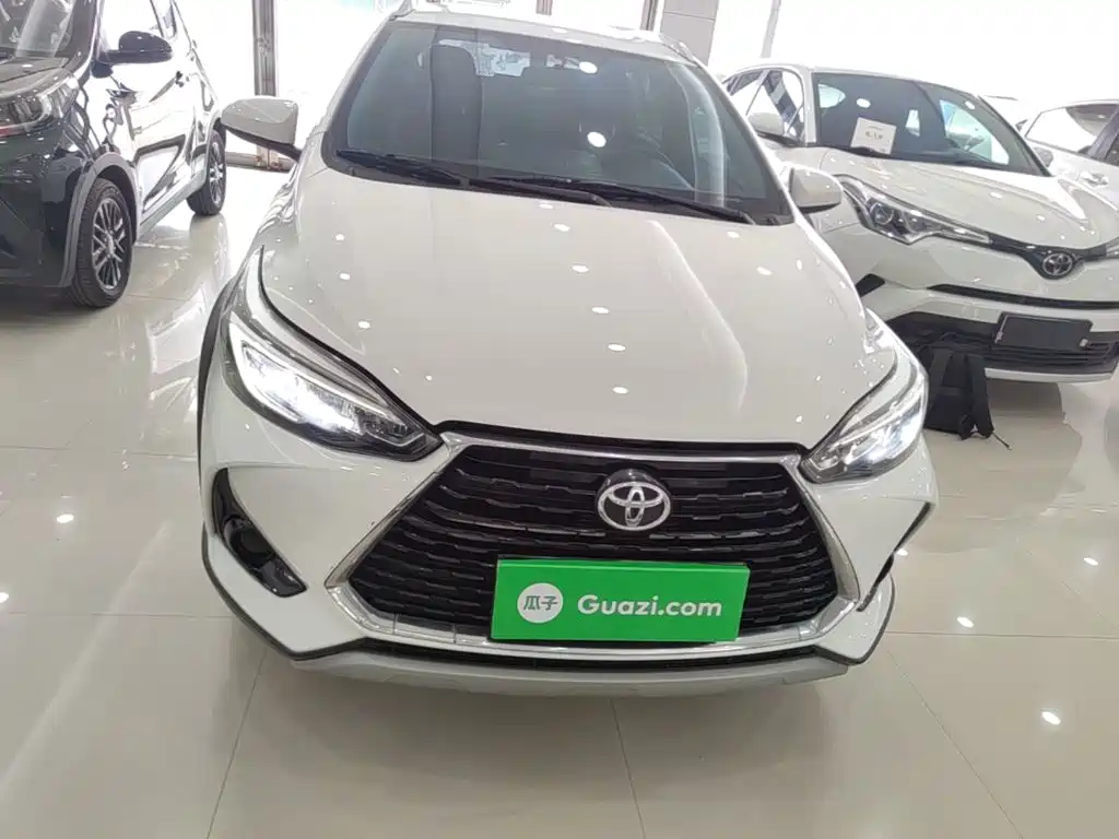 Toyota Yaris L 2023
