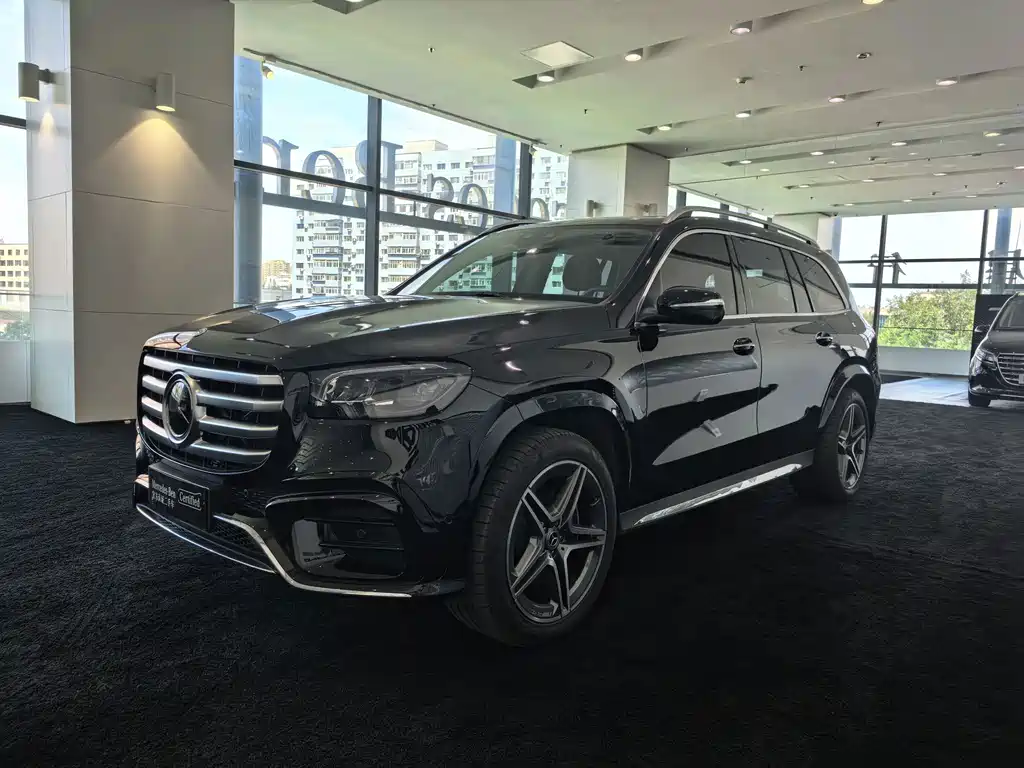 Mercedes-Benz GLS 2024 — фото 1
