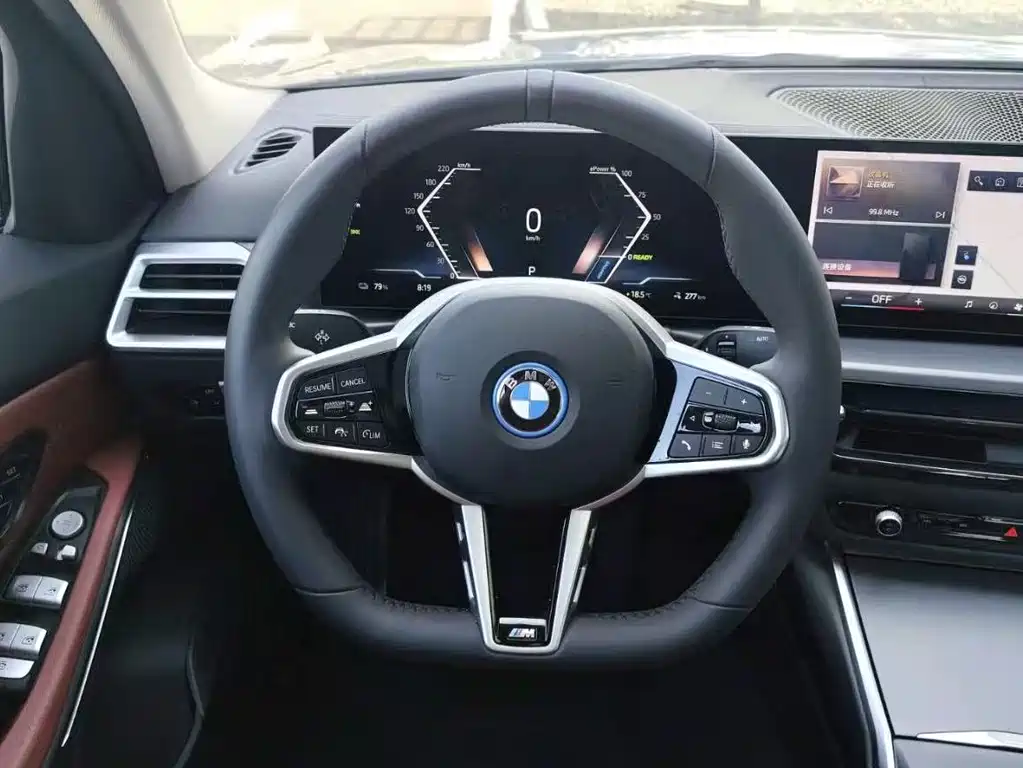 BMW i3 2025 — фото 9