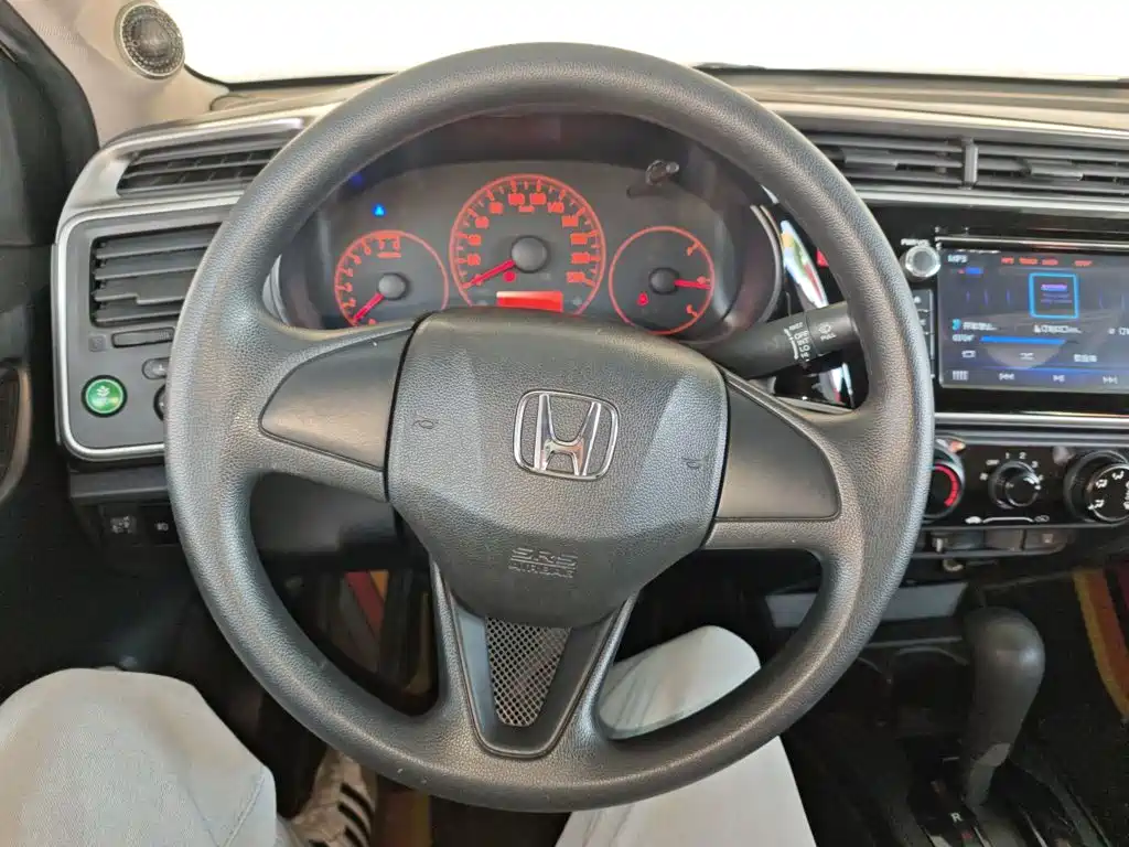 Honda City 2016 — фото 11