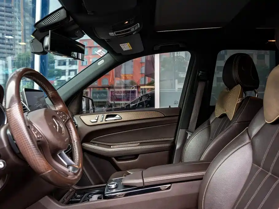 Mercedes-Benz GLE 2018 — фото 12