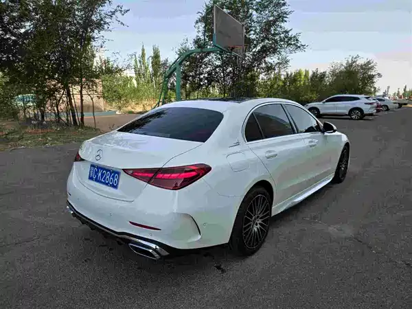 Mercedes-Benz C-Class 2025