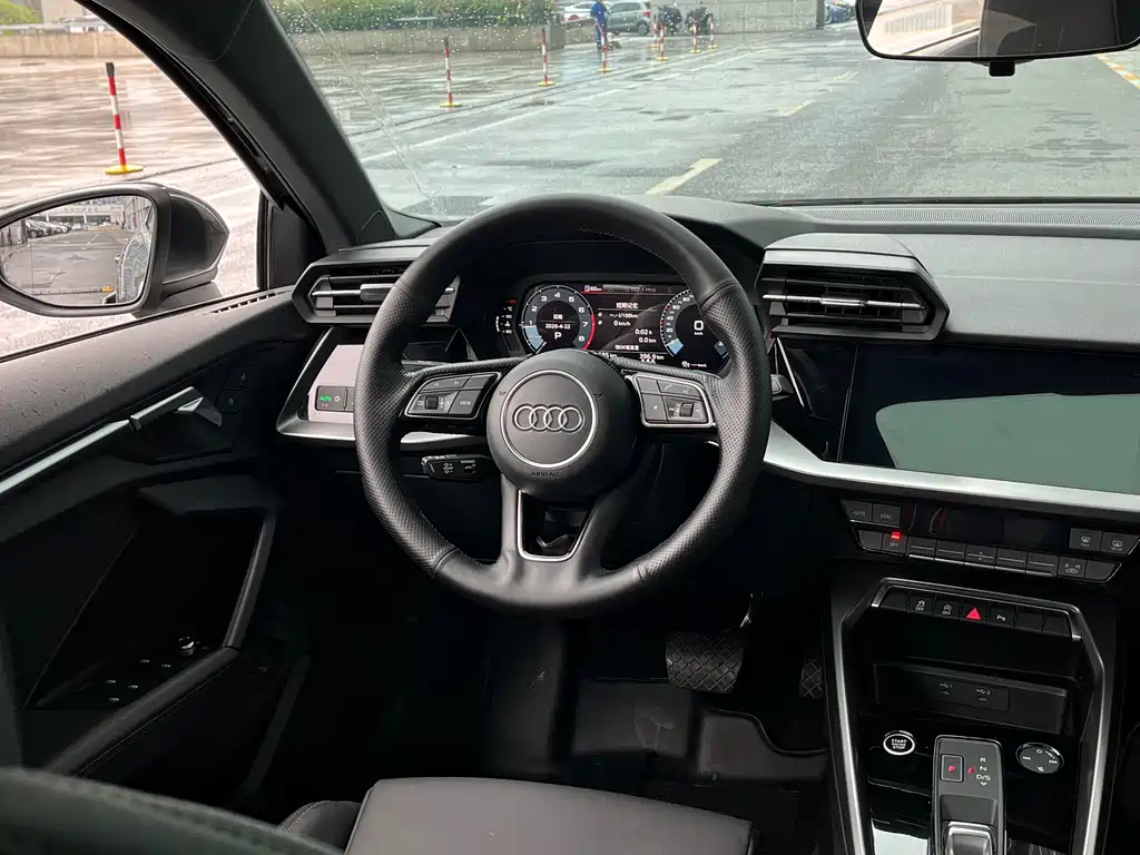 Audi A3 2021 — фото 19
