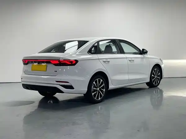 Geely Emgrand 2025