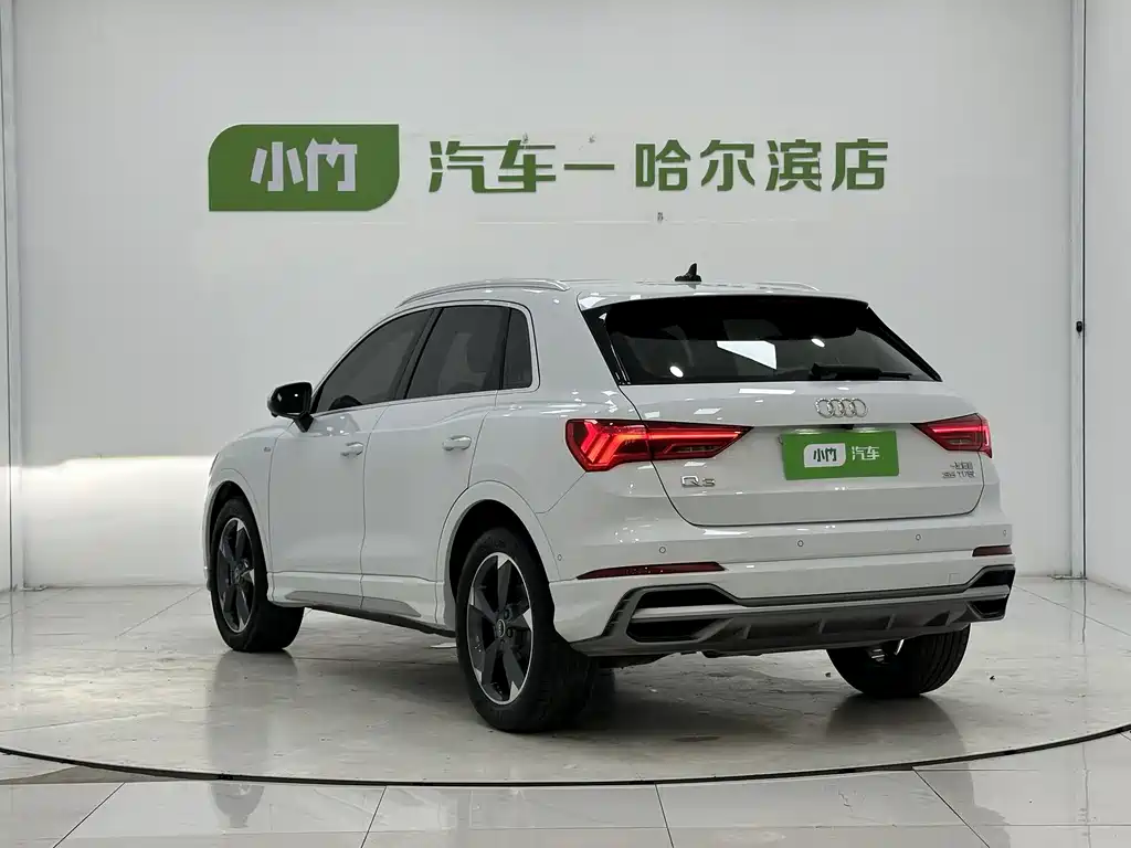 Audi Q3 2023 — фото 4