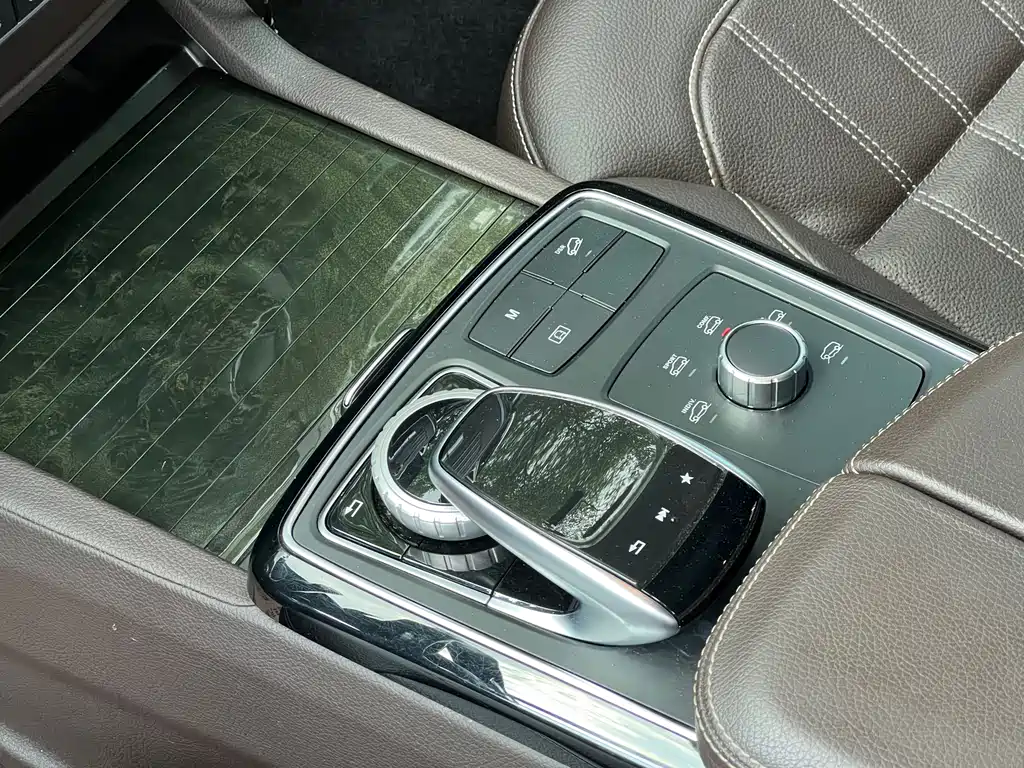 Mercedes-Benz GLE 2019 — фото 14