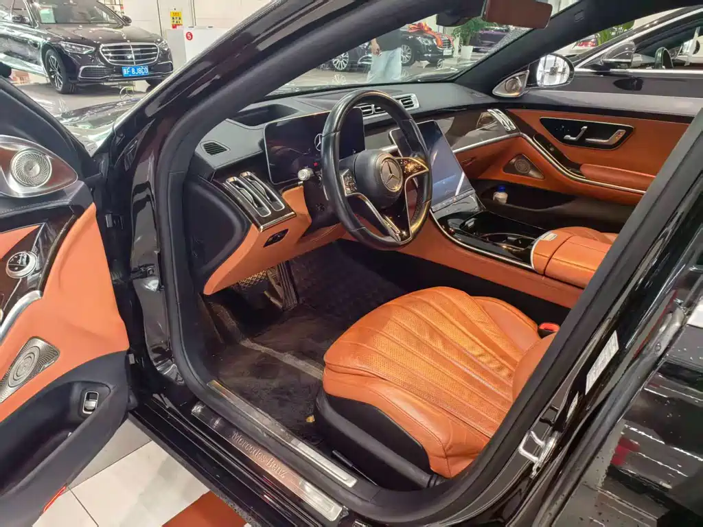 Mercedes-Benz S-Class 2021