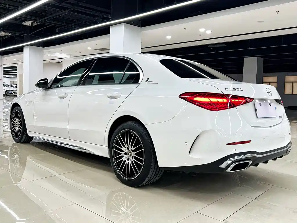 Mercedes-Benz C-Class 2022
