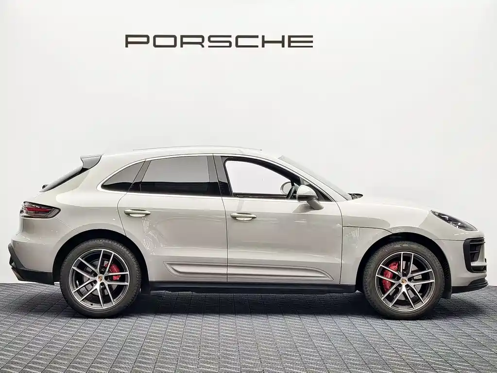Porsche Macan 2022 — фото 8