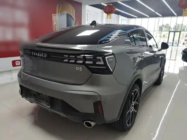 Lynk & Co 05 2022