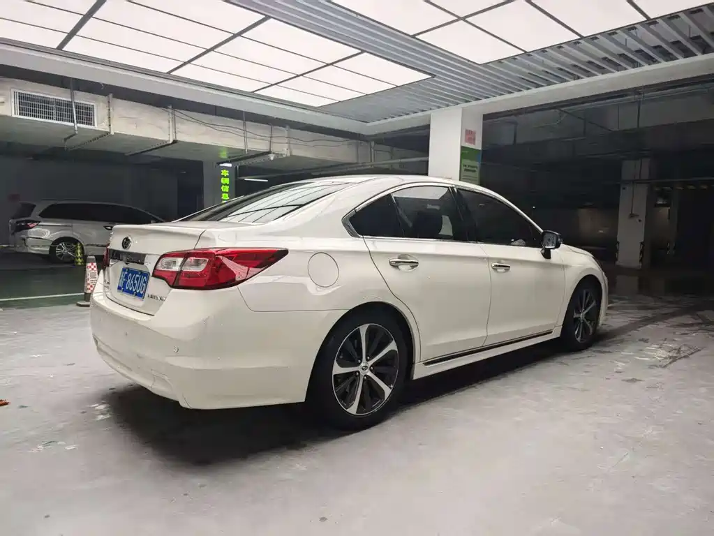 Subaru Legacy 2016 — фото 6