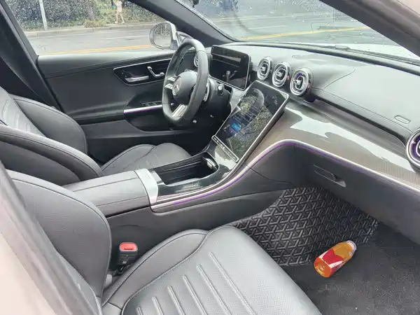 Mercedes-Benz C-Class 2023