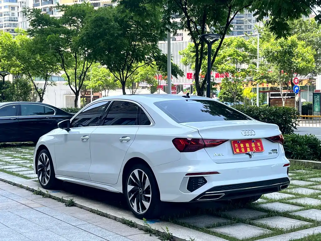 Audi A3 2023 — фото 14