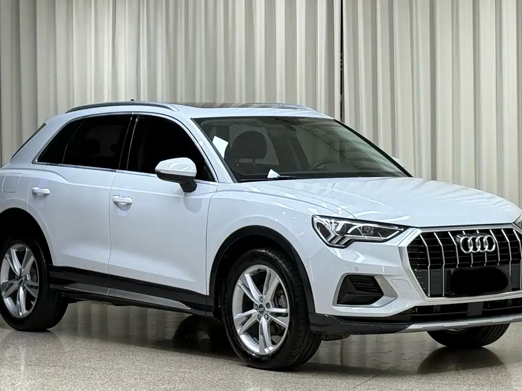 Audi Q3 2020 — фото 2