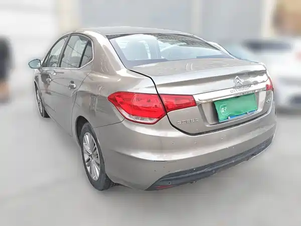 Citroën C4L 2016