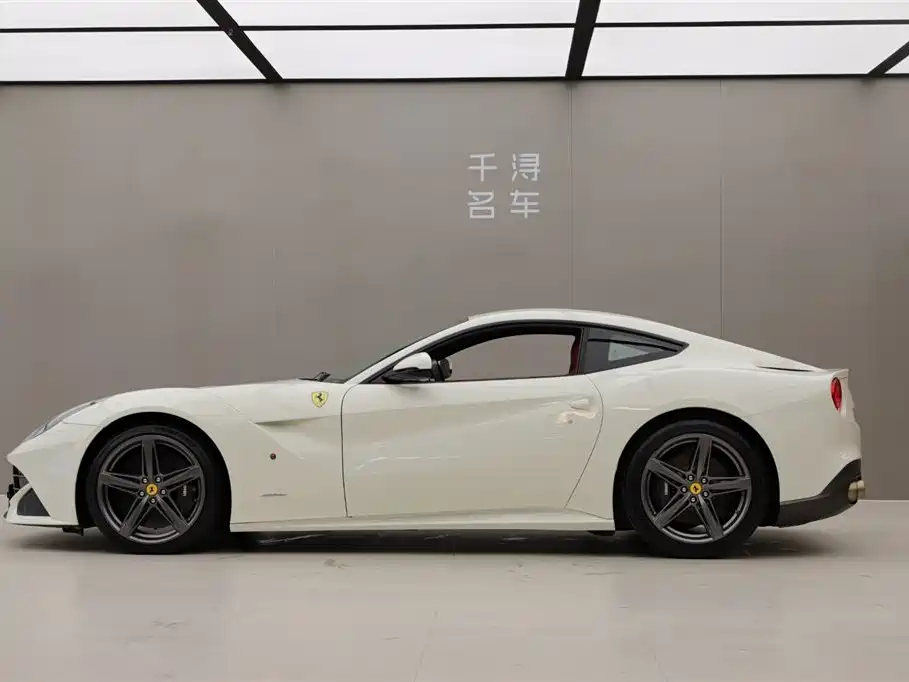Ferrari F12berlinetta 2016 — фото 3