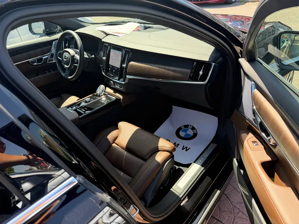 Volvo S90 PHEV 2025 — фото 11