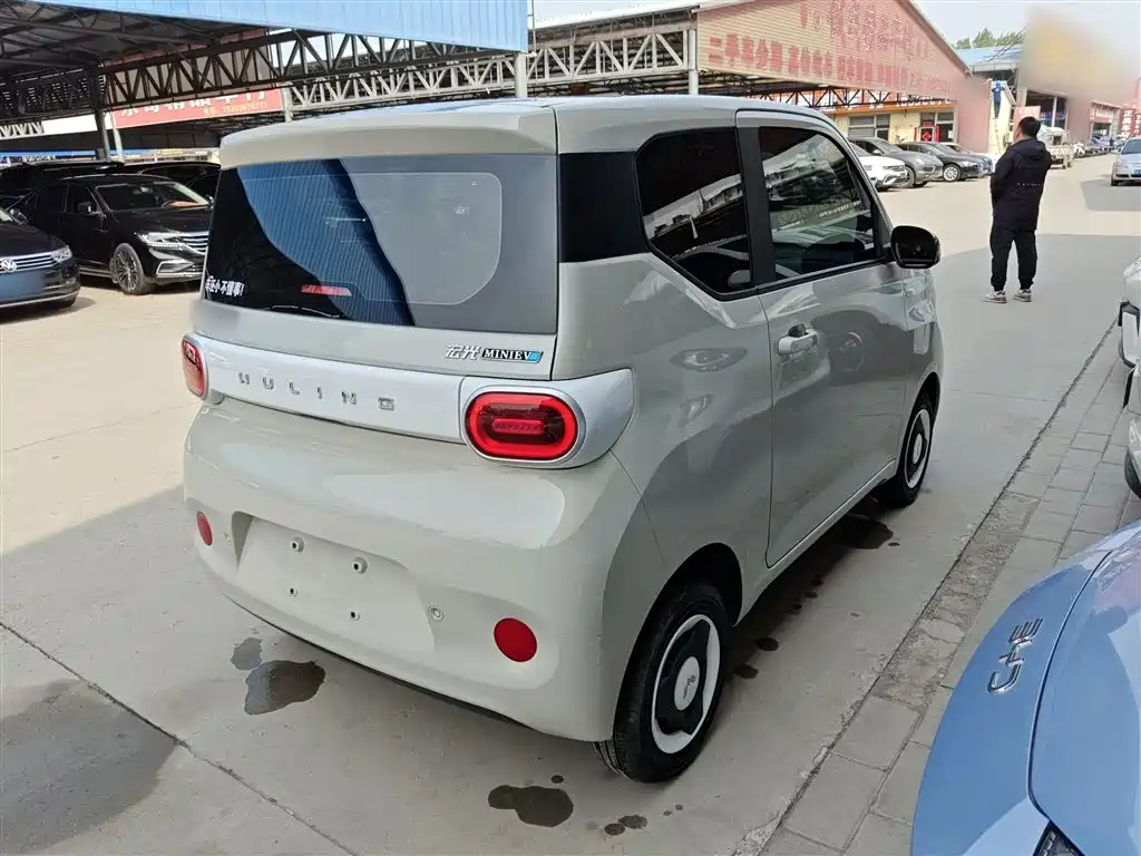 Wuling MINIEV 2025
