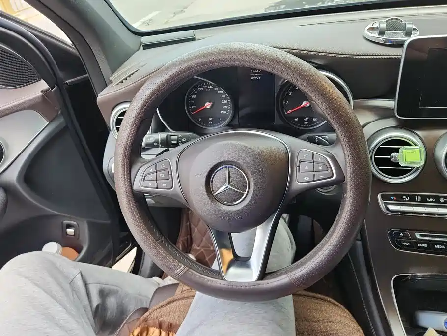 Mercedes-Benz GLC 2019 — фото 15