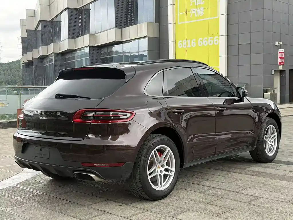 Porsche Macan 2017 — фото 9