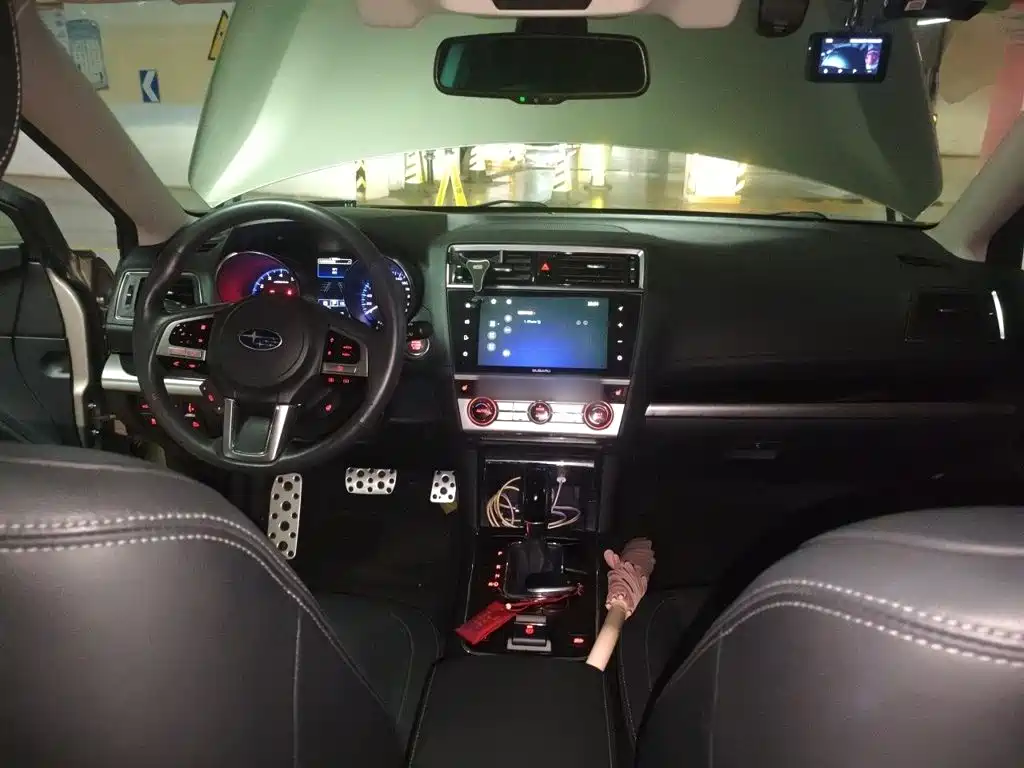 Subaru Outback 2018 — фото 13