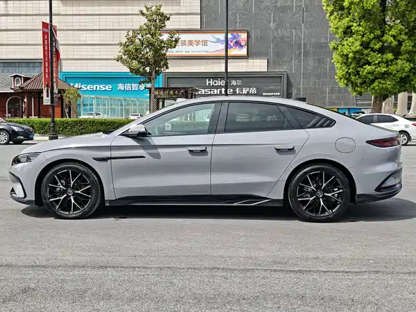 BYD Han 2025