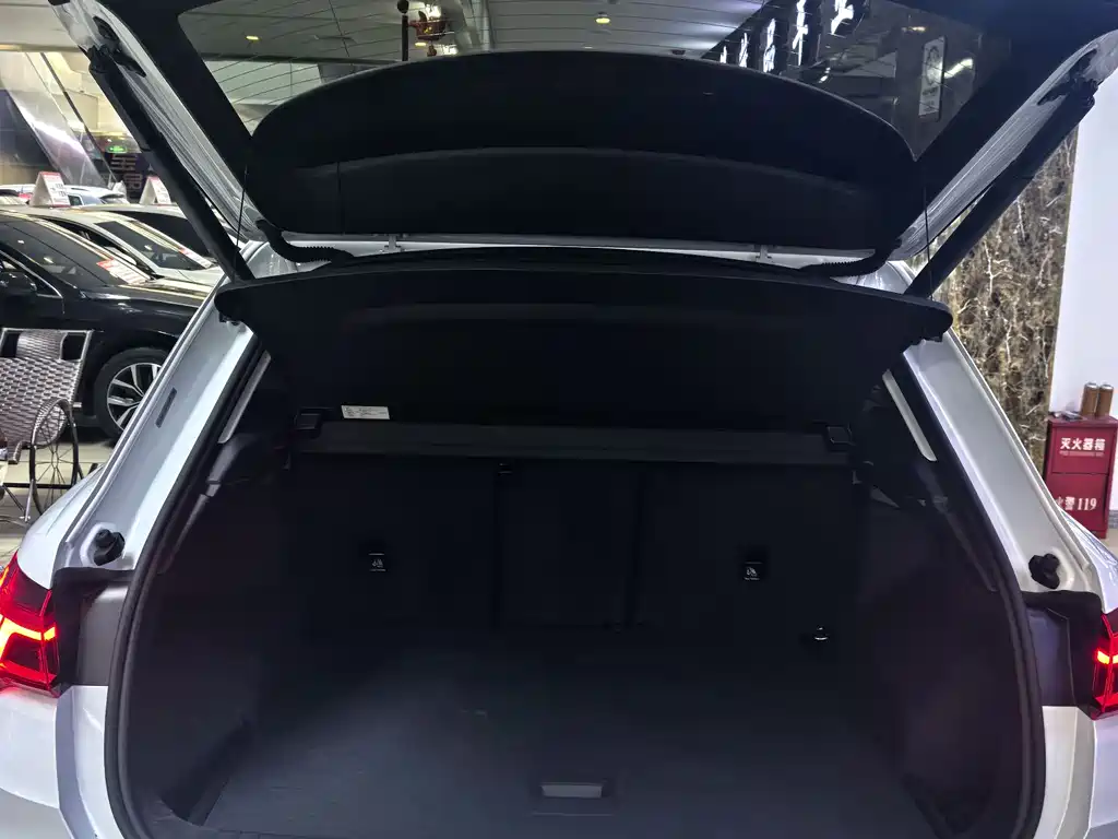 Audi Q3 2022 — фото 16