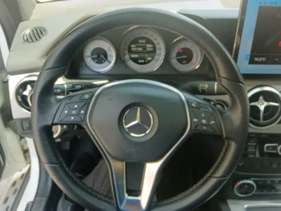 Mercedes-Benz GLK-Class 2014 — фото 15