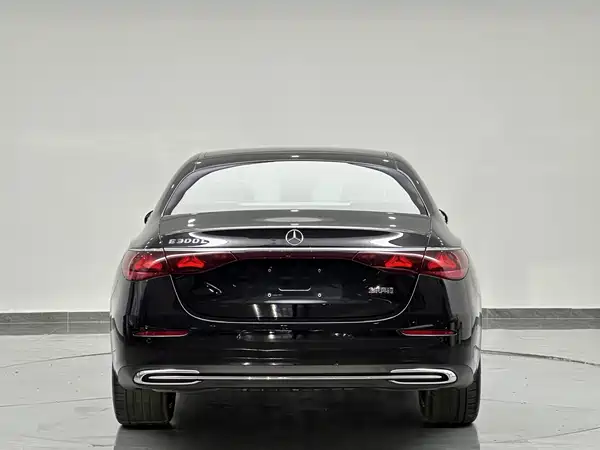 Mercedes-Benz E-Class 2025
