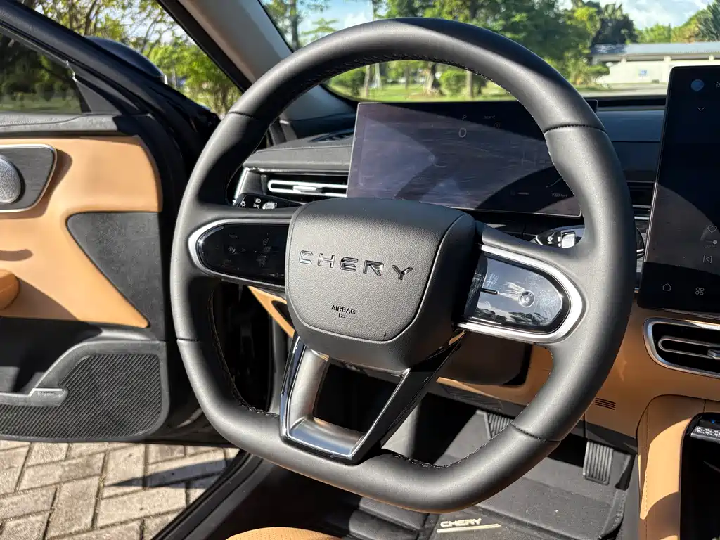 Chery Arrizo 8 PRO 2025 — фото 13