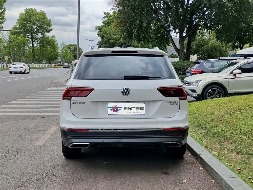 Volkswagen Tiguan L 2017 — фото 5