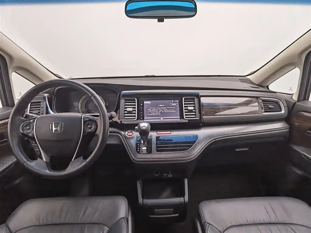 Honda Elysion 2017