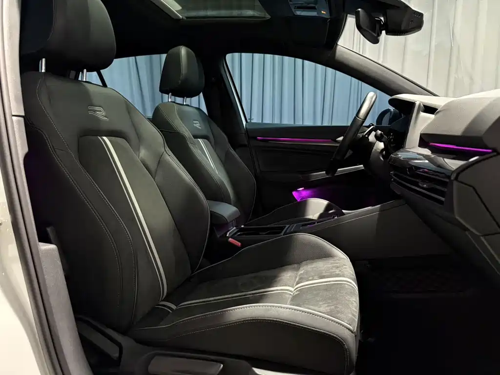 Volkswagen Golf 2022