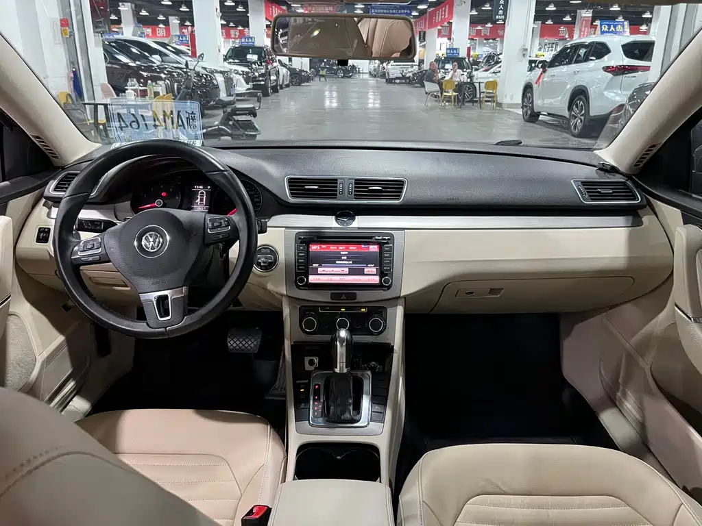 Volkswagen Magotan 2014