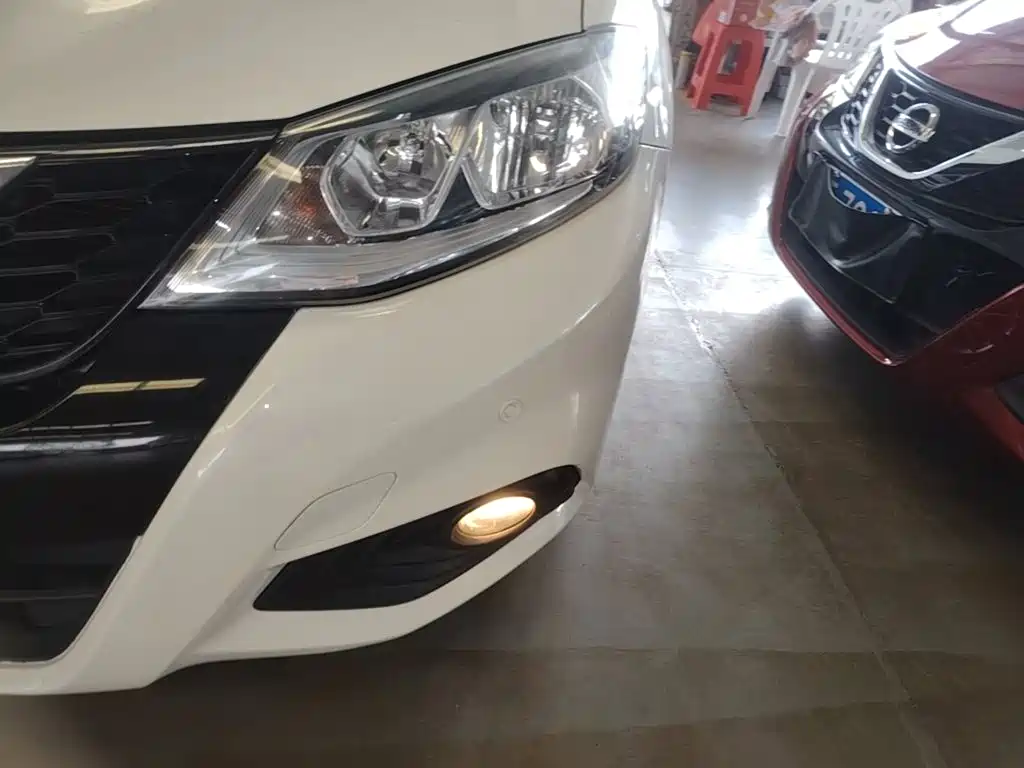 Nissan Tiida 2018 — фото 24