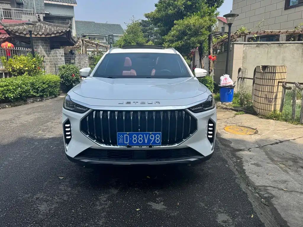 Jetour X70 PLUS 2023 — фото 2
