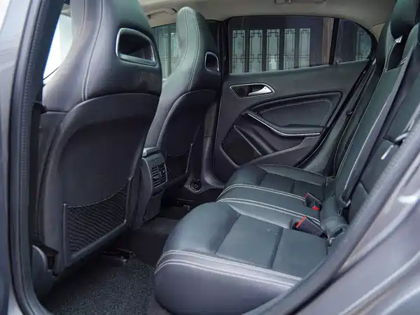 Mercedes-Benz GLA 2015