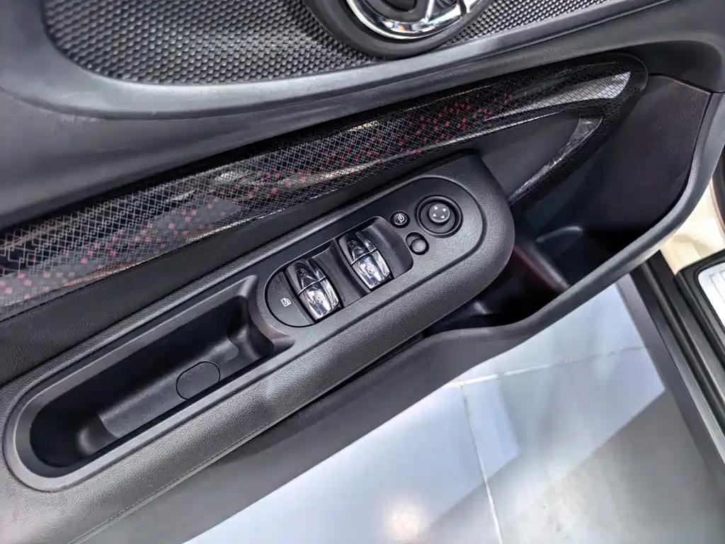 MINI Clubman 2020 — фото 16
