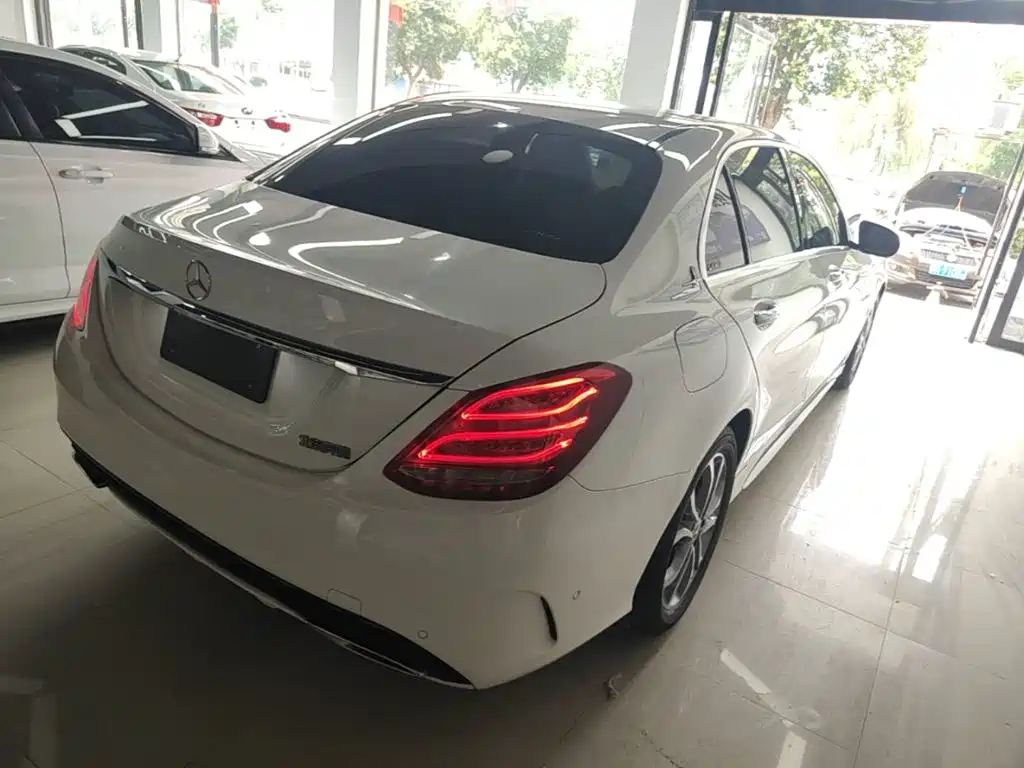 Mercedes-Benz C-Class 2017