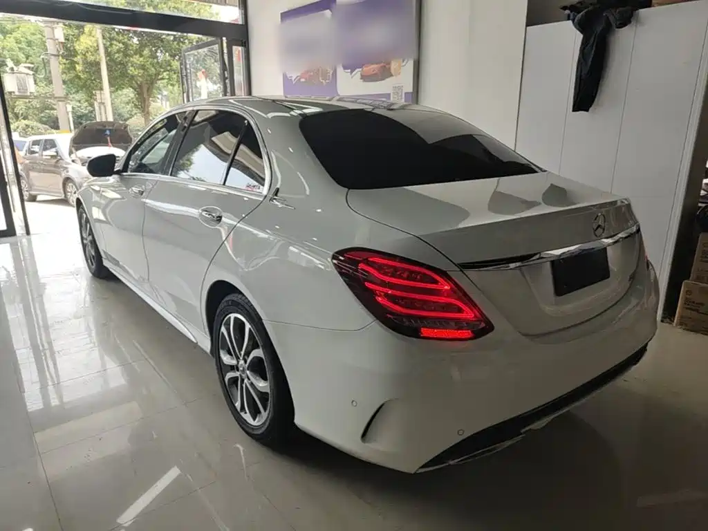 Mercedes-Benz C-Class 2017