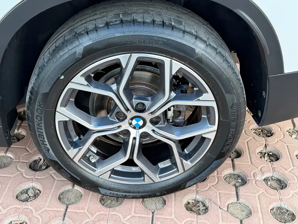 BMW X1 2022 — фото 8