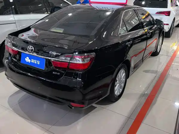 Toyota Camry 2015
