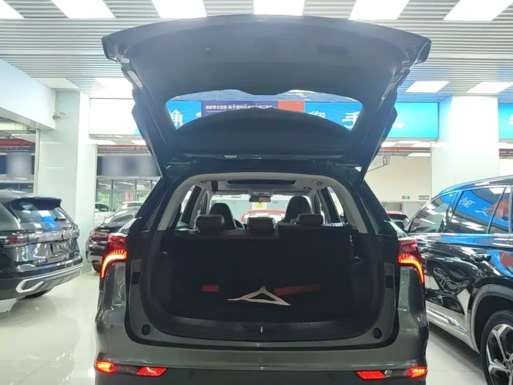 Changan CS75PLUS 2022 — фото 15